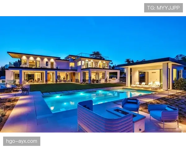 大阪刚买下比弗利山那栋豪宅，月供比我年薪还高