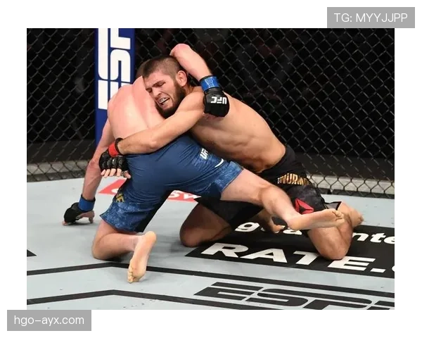 菲尔普斯退役后每天吃五顿饭，训练量归零但体重纹丝不动